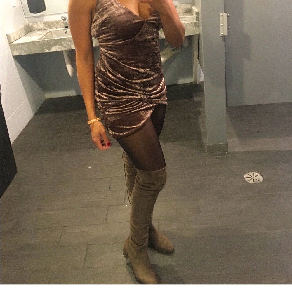 Mauve velvet dress